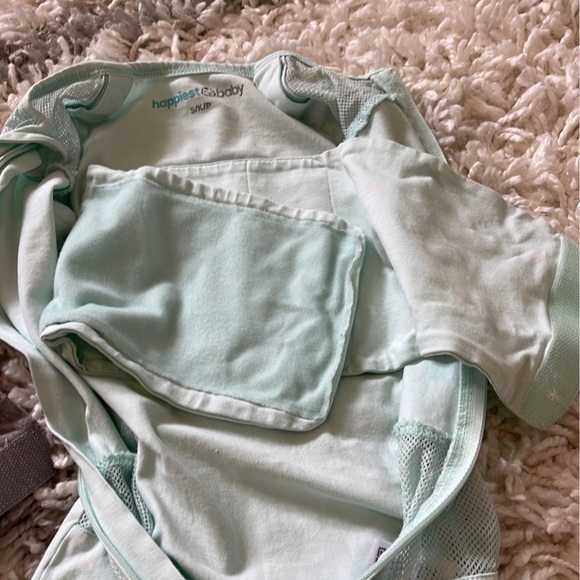 Happiest baby swaddles. 2 - grey and green. Size medium - Picture 2 of 4